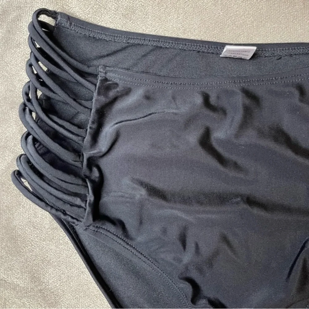 4 for 16$ Black High Waisted Bikini Bottoms